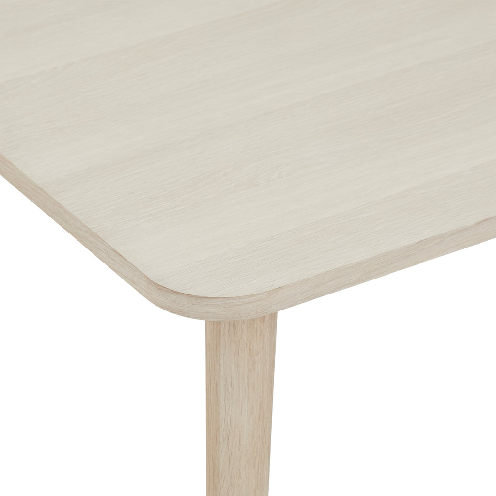 Quadratischer Couchtisch Nyborg Eiche massiv 70x70 cm - FURNHOUSE