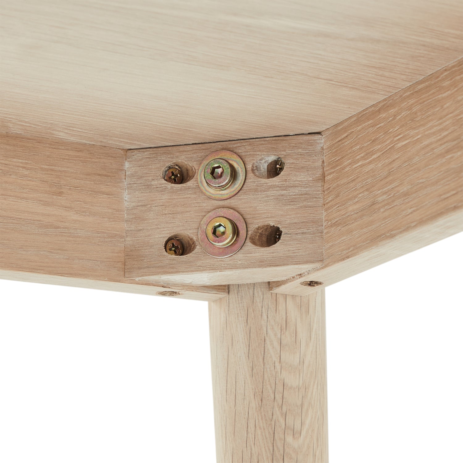 Quadratischer Couchtisch Nyborg Eiche massiv 70x70 cm - FURNHOUSE