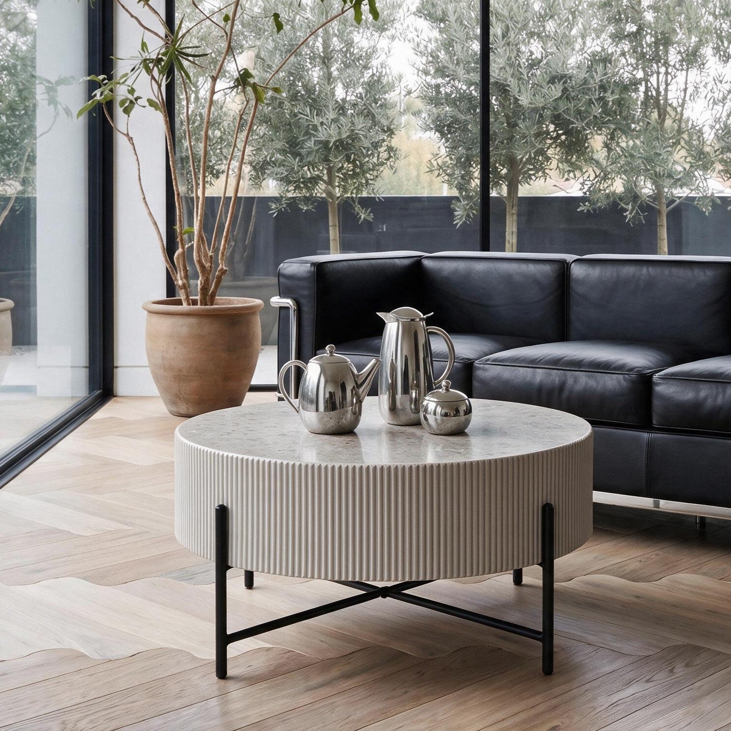 Couchtisch Milo ø80 cm - Marmoroptik Grau - Metallbeine Geriffelt - Rund - Wohnzimmertisch