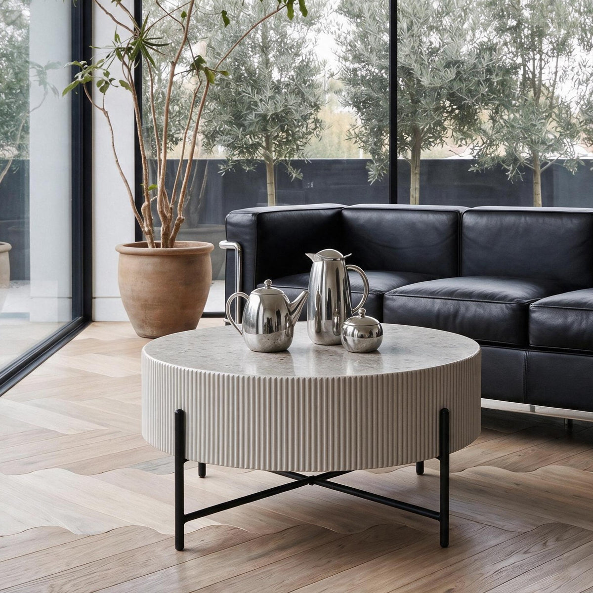 Couchtisch Milo ø80 cm - Marmoroptik Grau - Metallbeine Geriffelt - Rund - Wohnzimmertisch