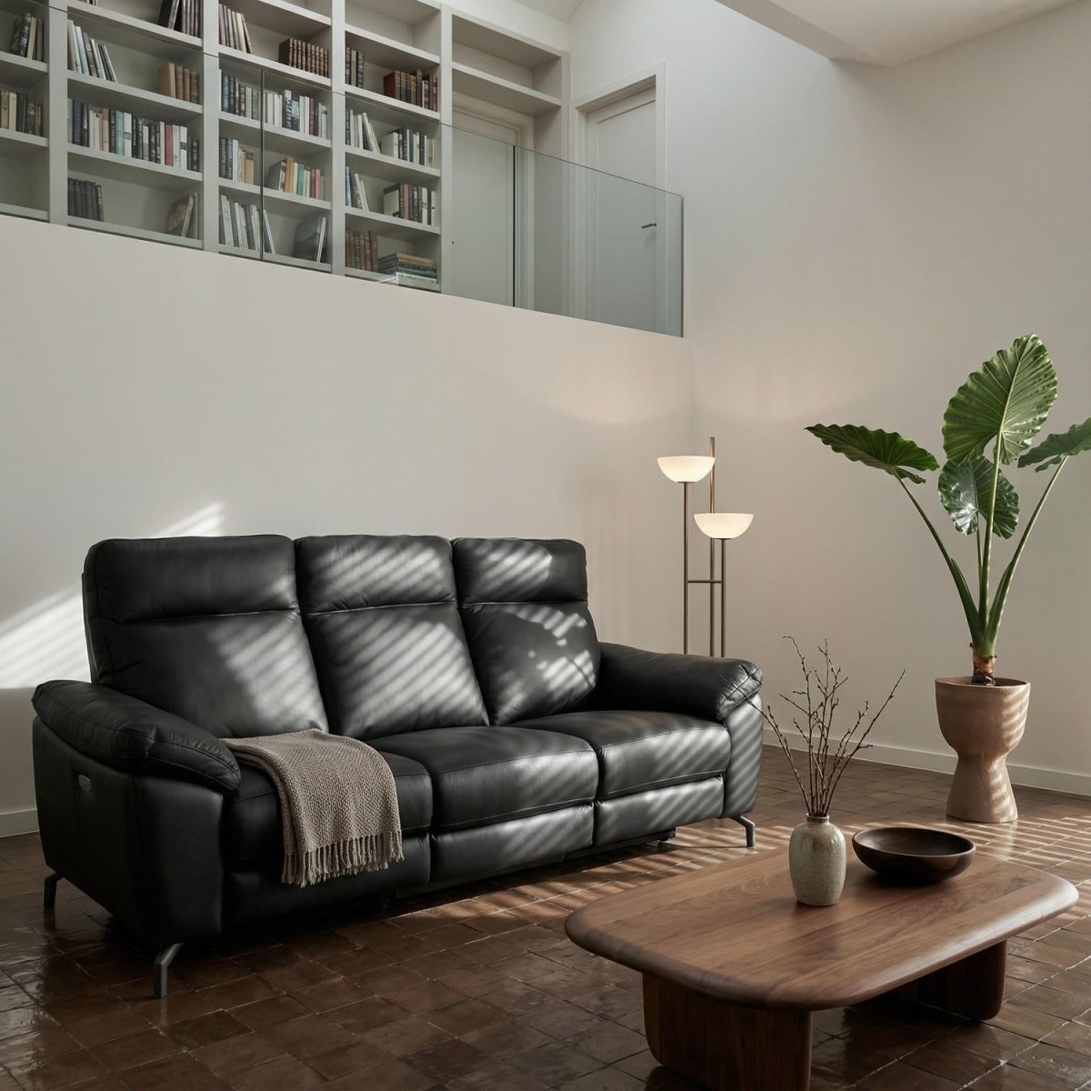 3-Sitzer Sofa - mit Elektrische Relaxfunktion, USB - Echtleder Schwarz - FURNHOUSE