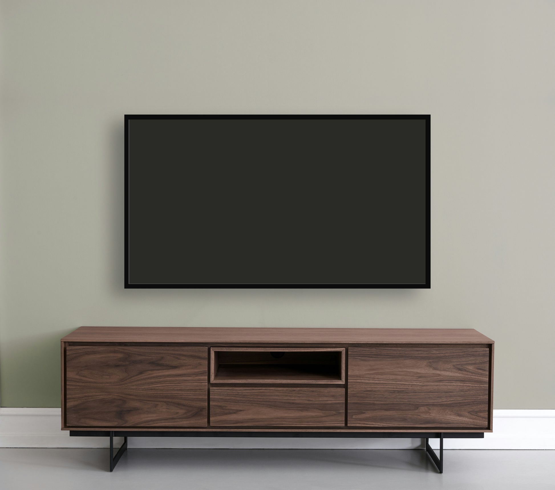 TV Lowboard Tokyo Nussbaum 160x45x50 cm - FURNHOUSE