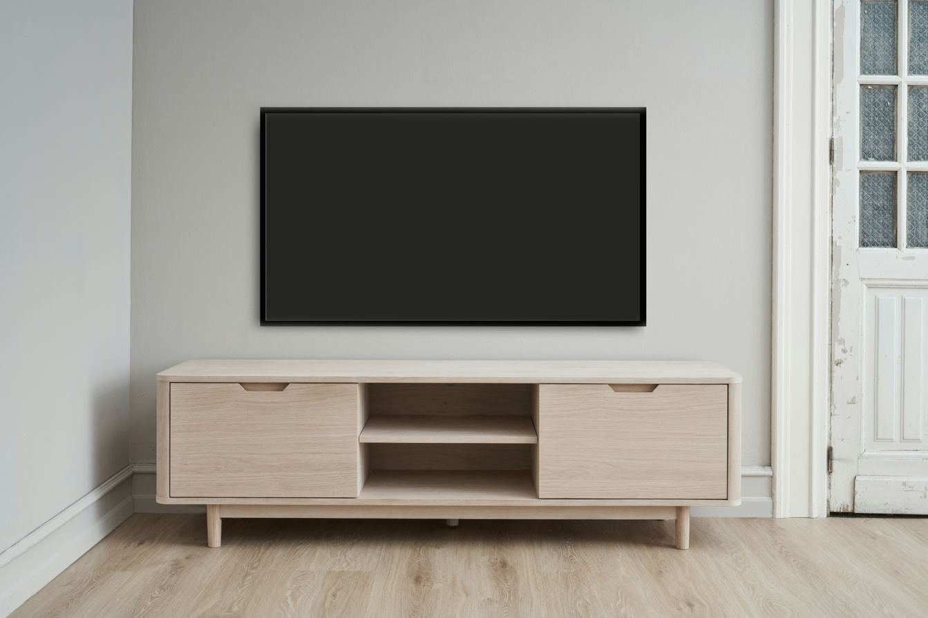 TV-Möbel Eiche massiv Nyborg 2 Türen - FURNHOUSE