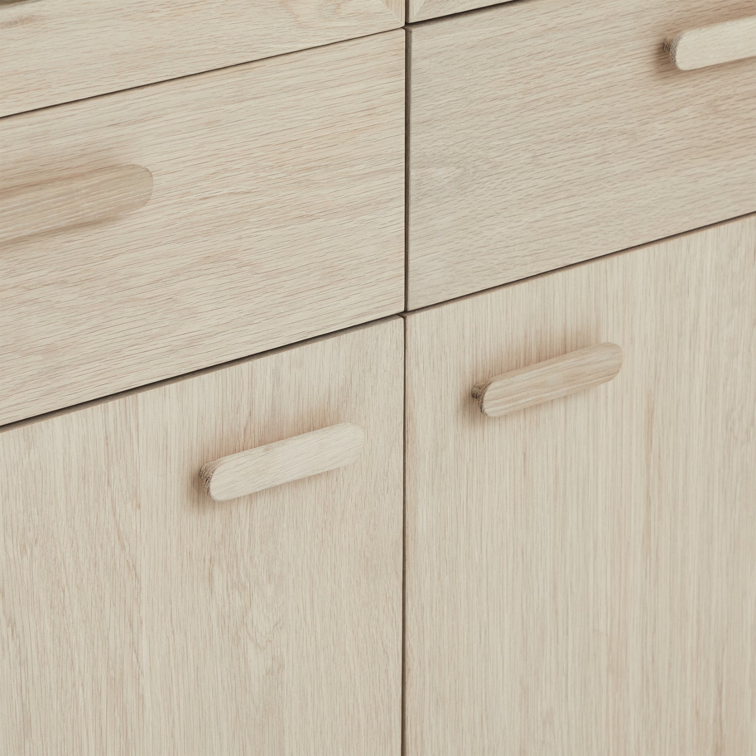 Vitrinenschrank Porto mit 4 Türen - FURNHOUSE