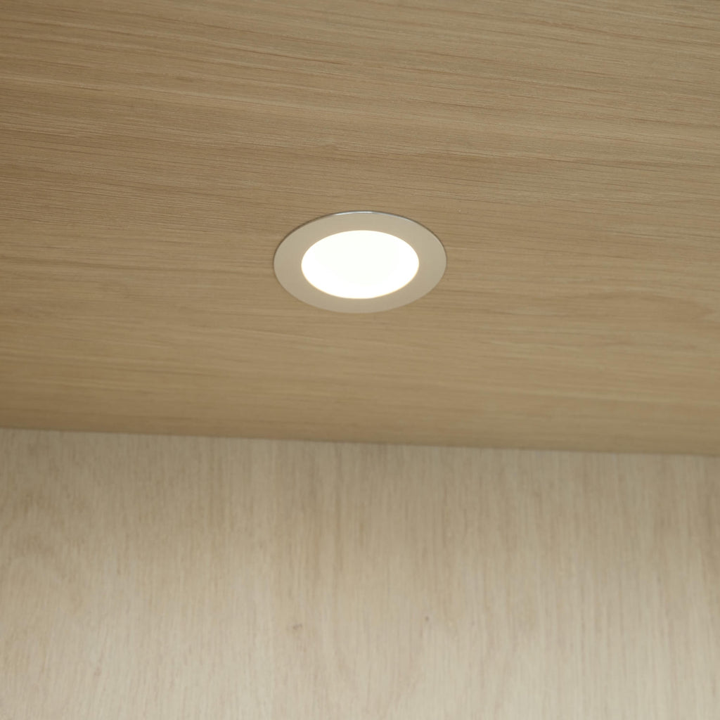 Kerteminde Highboard mit LED-Beleuchtung - 124 cm breit - Eiche Weiß geöltes - FURNHOUSE