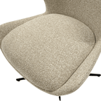 Gepolsterte Sitzfläche im Detail, Esszimmerstuhl Nicklas Beige