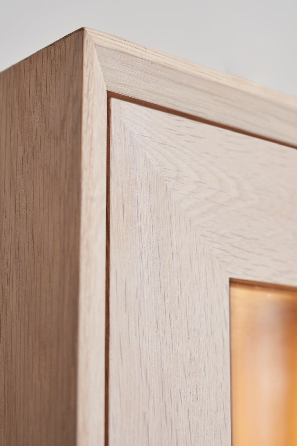 Vitrinenschrank Porto mit 4 Türen - FURNHOUSE