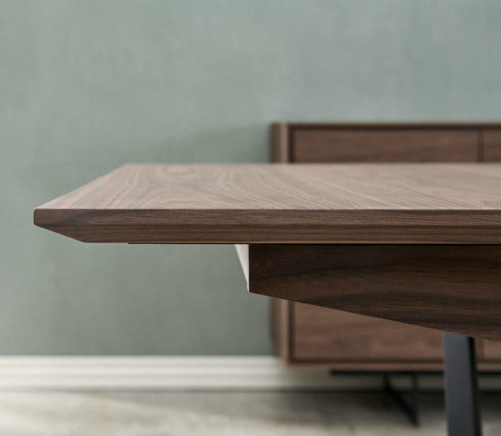 Ausziehbar Esstisch Tokyo - Inklusive 2 Ansteckplatten - Nussbaum 200/250x100 cm - FURNHOUSE