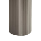 Säulenfüße in Rillenoptik im Detail, Couchtisch Wave ø50 cm Grau
