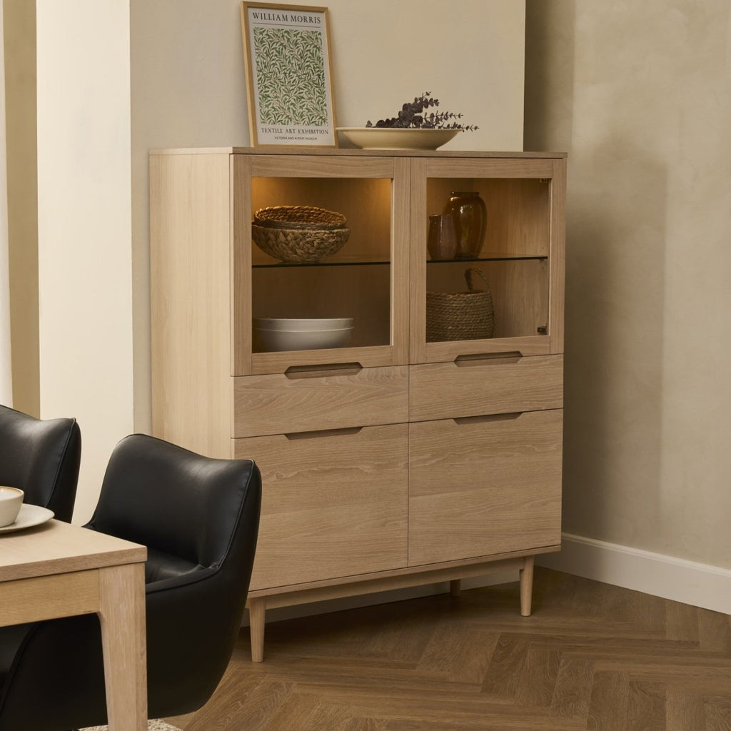 Highboard mit LED-Beleuchtung - 124 cm breit - Eiche bianco - FURNHOUSE