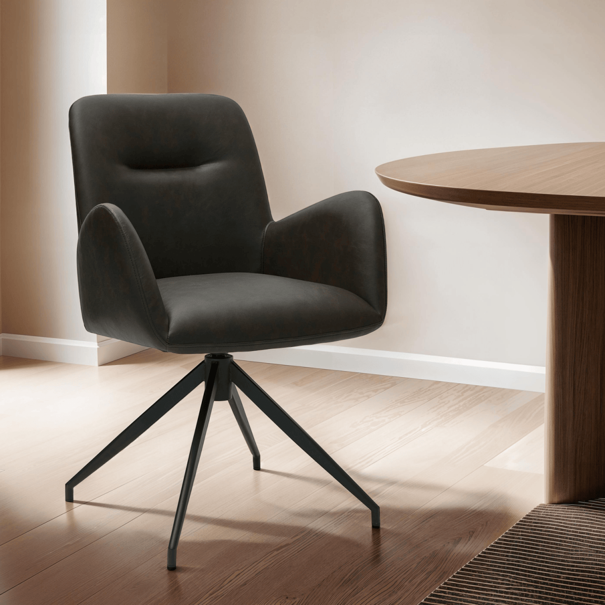 Jennifer Esszimmerstühle mit Armlehne 2er Set - Drehbar, Kunstleder Braun - FURNHOUSE