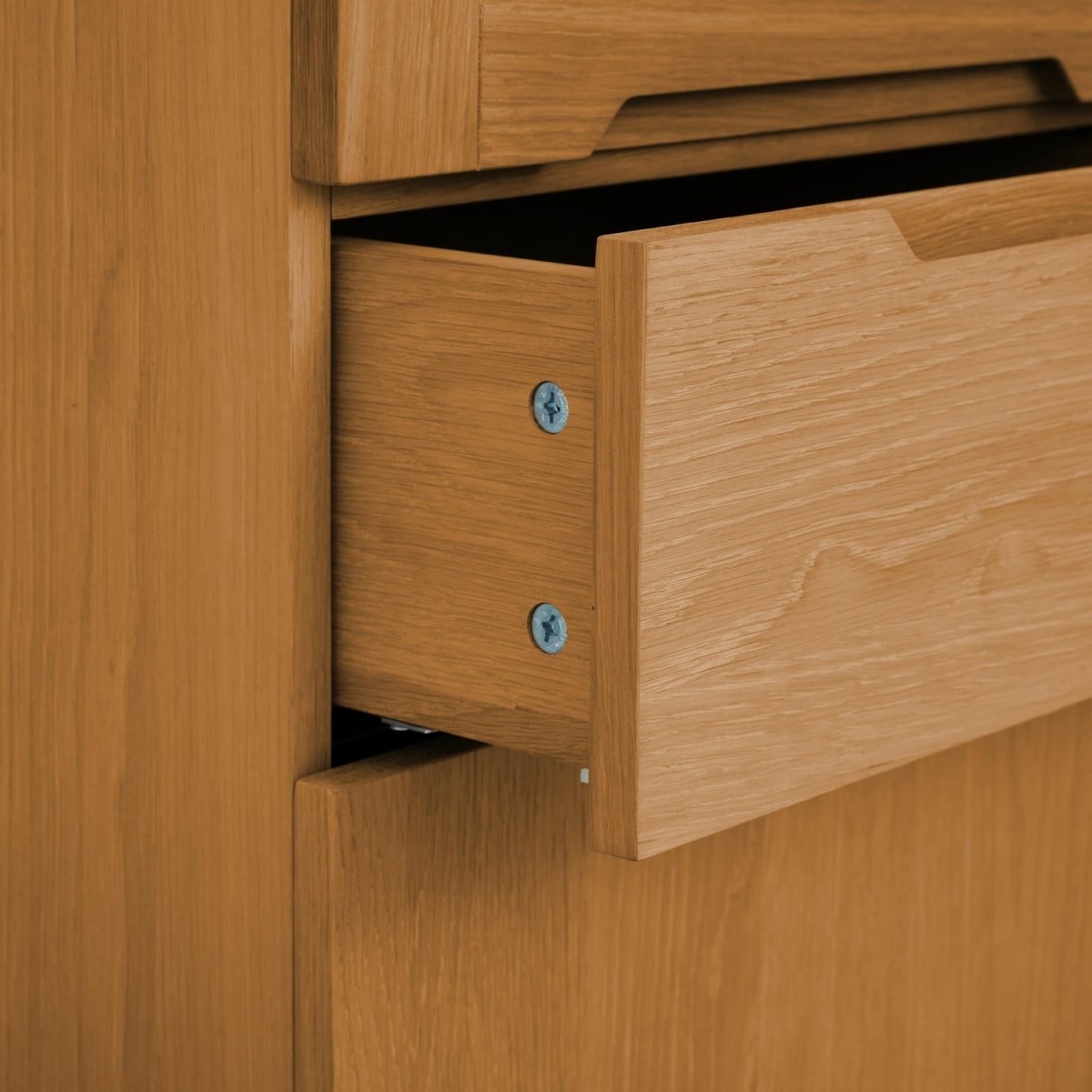 Kerteminde Highboard mit LED-Beleuchtung - 124 cm breit - Wildeiche Natur - FURNHOUSE