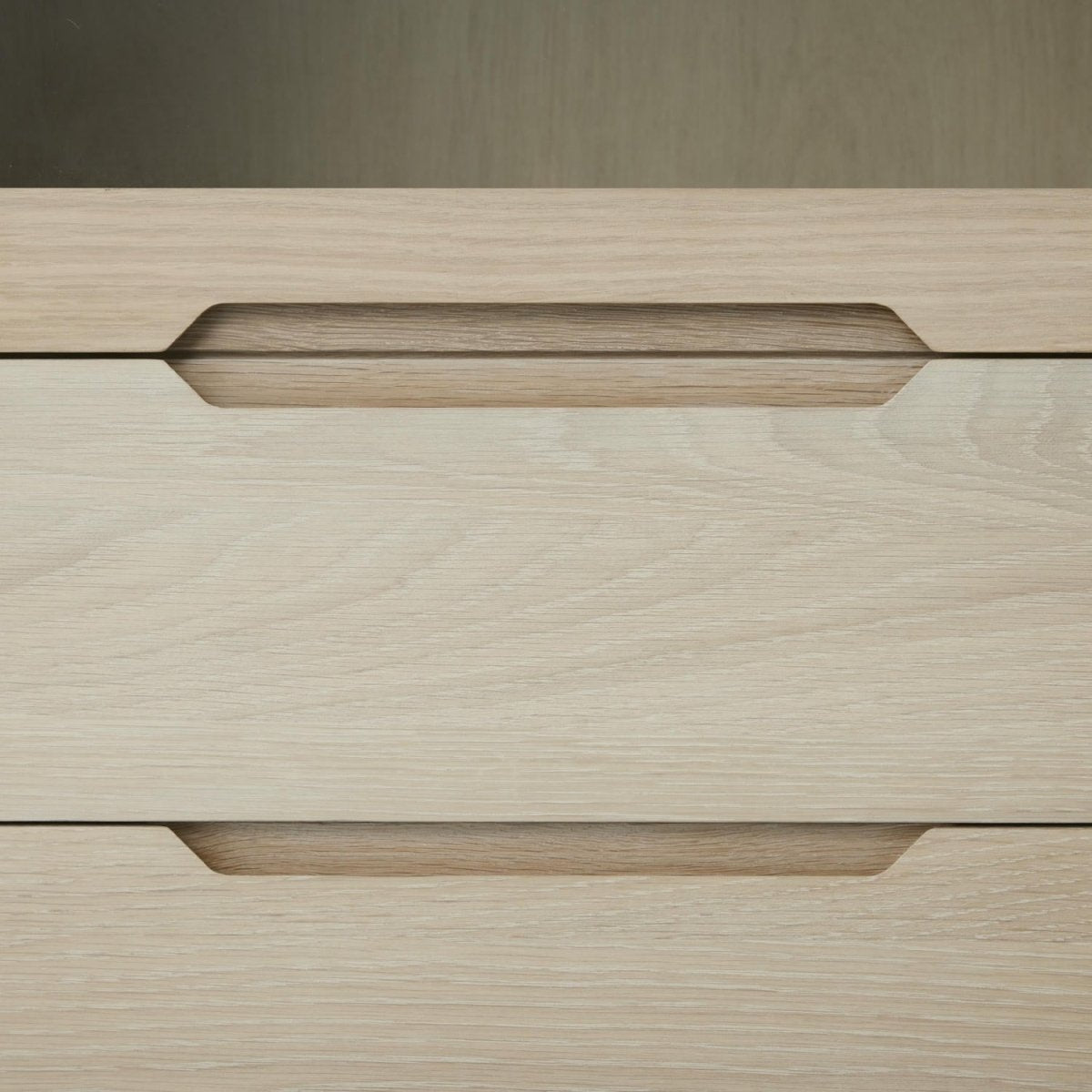 Kerteminde Vitrine mit LED-Beleuchtung - 100 cm breit - Eiche Weiß geöltes - FURNHOUSE