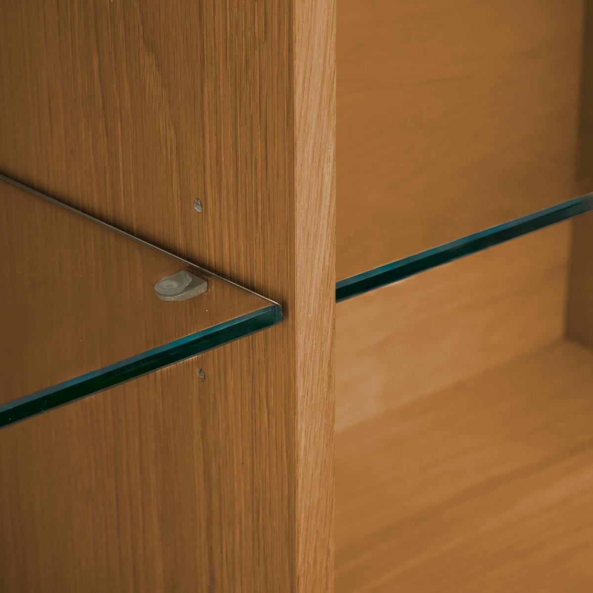 Kerteminde Wandschrank mit LED-Beleuchtung - 160 cm breit - Wildeiche Natur - FURNHOUSE