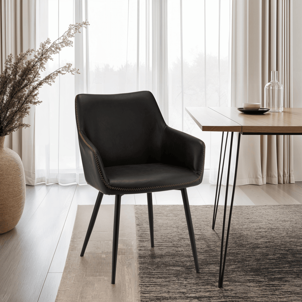 Maria Esszimmerstühle mit Armlehne 2er Set - Kunstleder Schwarz - FURNHOUSE