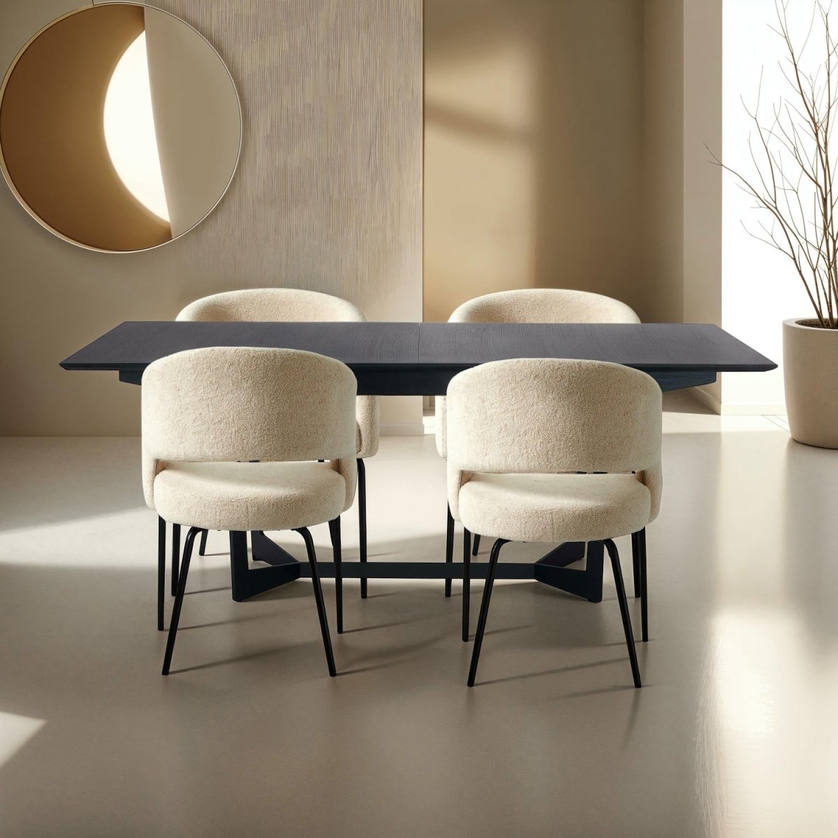 Natalie Esszimmerstühle mit Armlehne 2er Set - Bouclé-Stoff Beige - FURNHOUSE