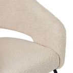 Natalie Esszimmerstühle mit Armlehne 2er Set - Bouclé-Stoff Beige - FURNHOUSE