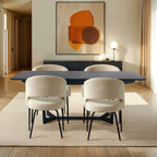 Natalie Esszimmerstühle mit Armlehne 2er Set - Bouclé-Stoff Beige - FURNHOUSE