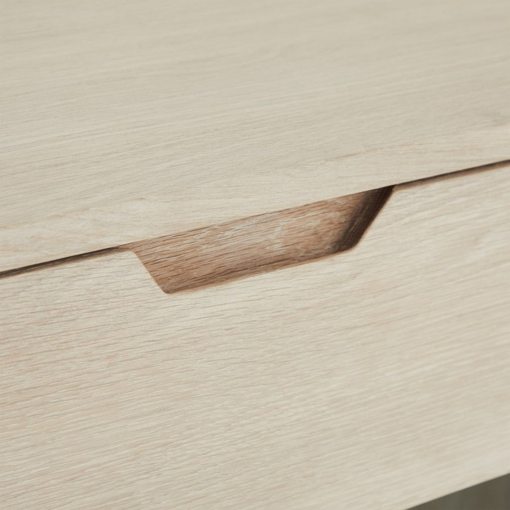 Nyborg Highboard mit LED-Beleuchtung - 123 cm breit - Eiche Weiß geöltes - FURNHOUSE