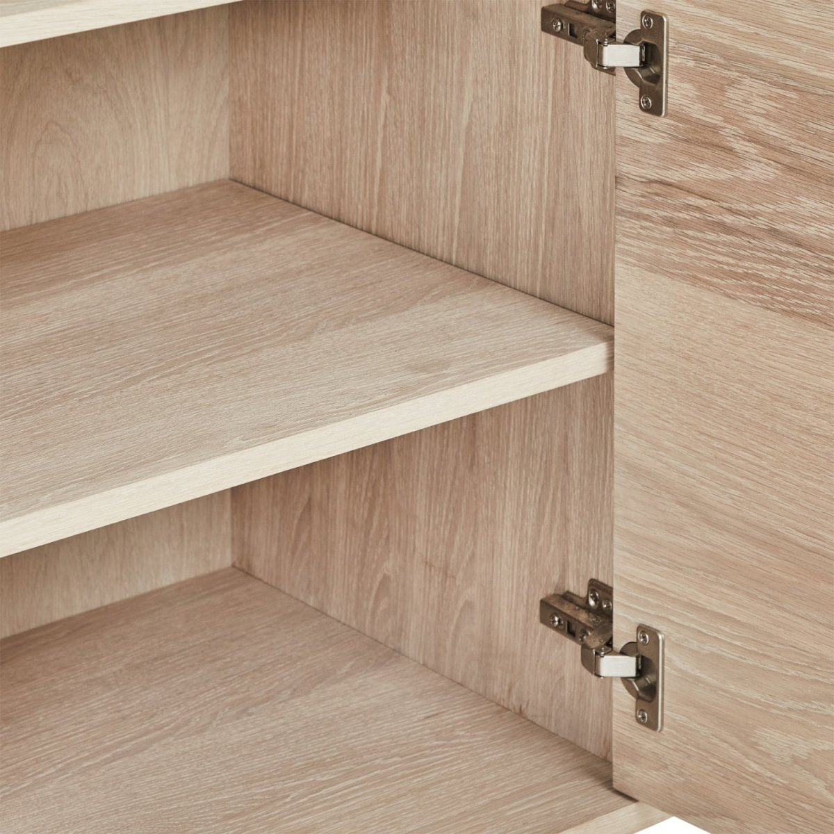 Nyborg Highboard mit LED-Beleuchtung - 123 cm breit - Eiche Weiß geöltes - FURNHOUSE