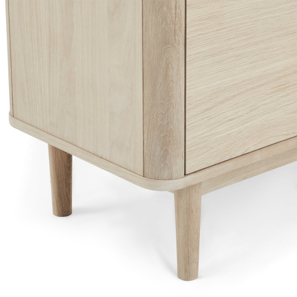 Nyborg Highboard mit LED-Beleuchtung - 123 cm breit - Eiche Weiß geöltes - FURNHOUSE