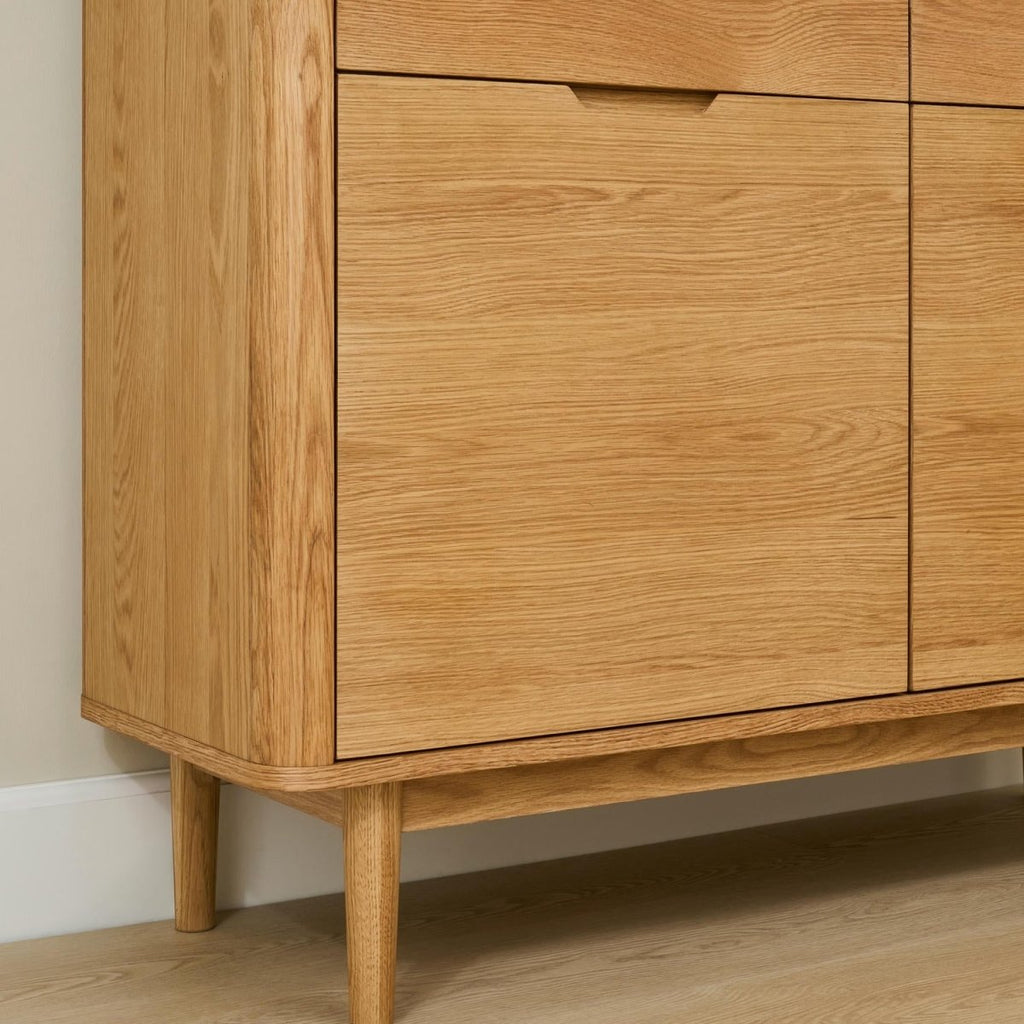 Nyborg Highboard mit LED-Beleuchtung - 123 cm breit - Wildeiche Natur - FURNHOUSE