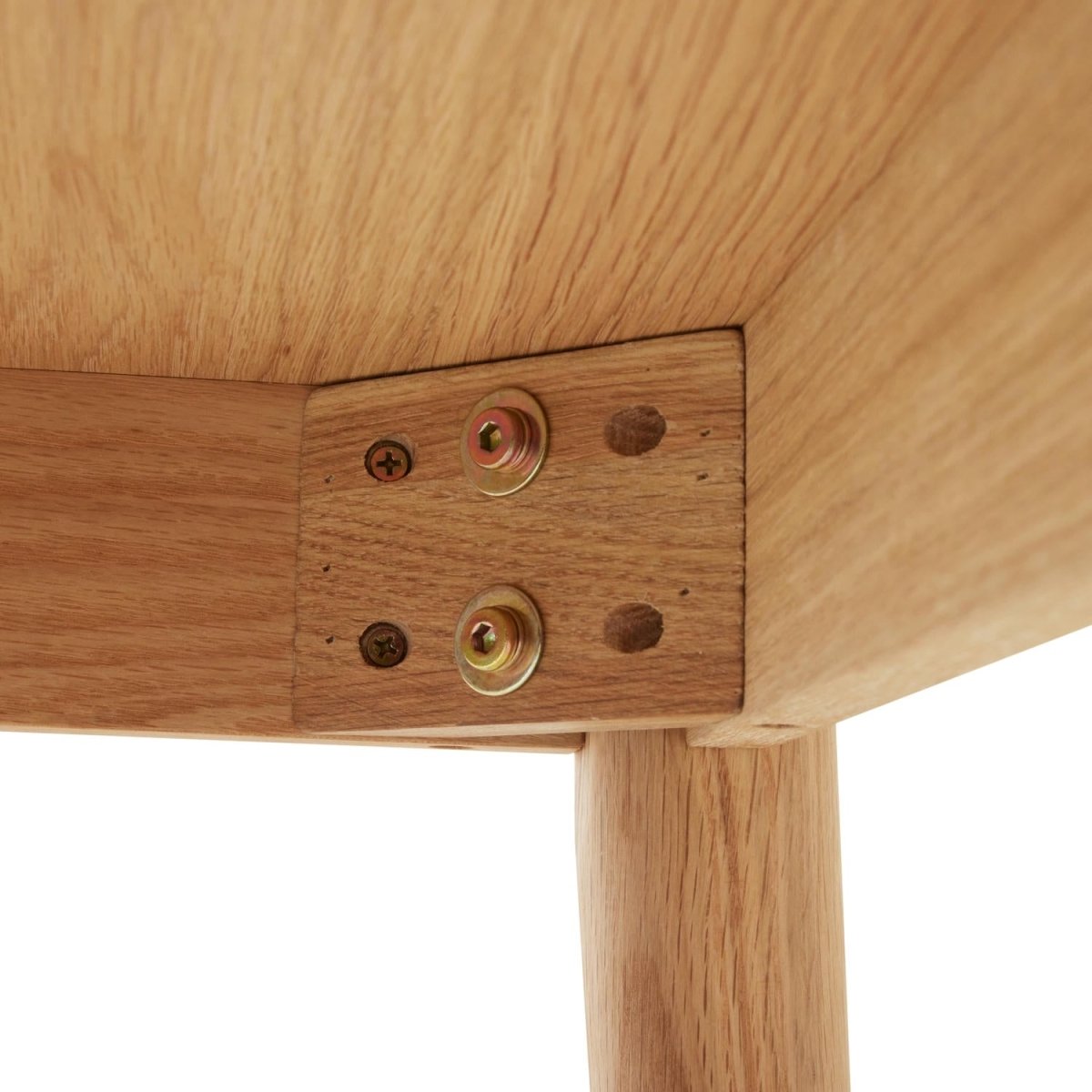 Nyborg Rechteckiger Esstisch 200x100 cm - Ausziehbar bis 300 cm - Wildeiche Natur - FURNHOUSE