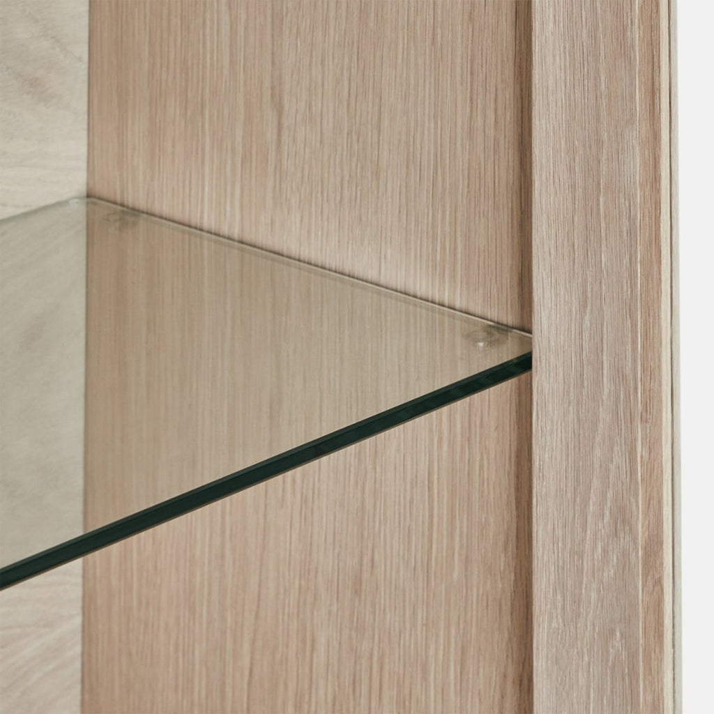 Nyborg Wandschrank mit LED-Beleuchtung - 180 cm breit - Eiche Weiß geöltes - FURNHOUSE