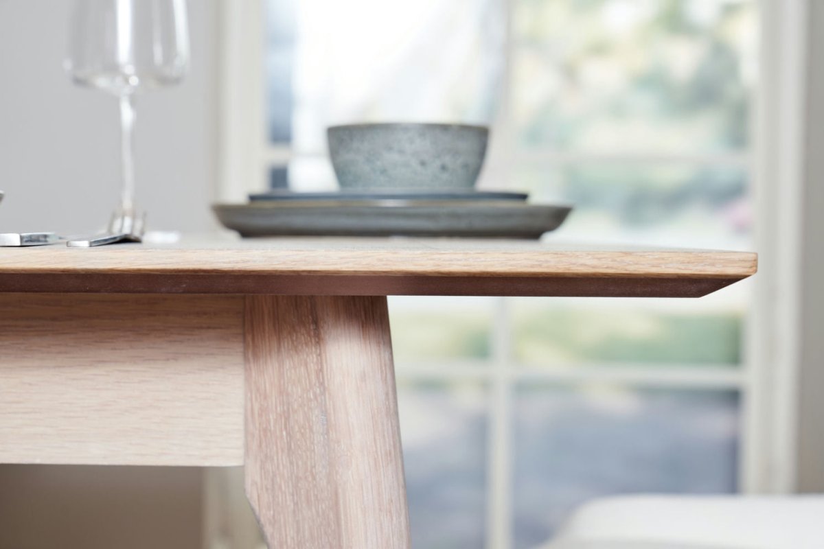 Porto Rechteckiger Esstisch 220x105 cm - Ausziehbar bis 320 cm - Eiche Weiß geöltes - FURNHOUSE