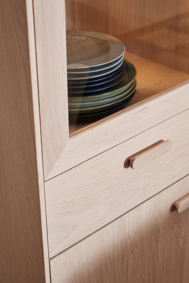 Porto Vitrine mit LED-Beleuchtung - 110 cm breit - Eiche Weiß geöltes - FURNHOUSE