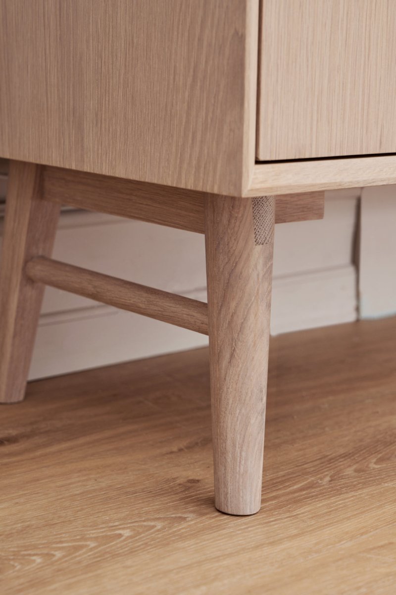 Porto Vitrine mit LED-Beleuchtung - 110 cm breit - Eiche Weiß geöltes - FURNHOUSE