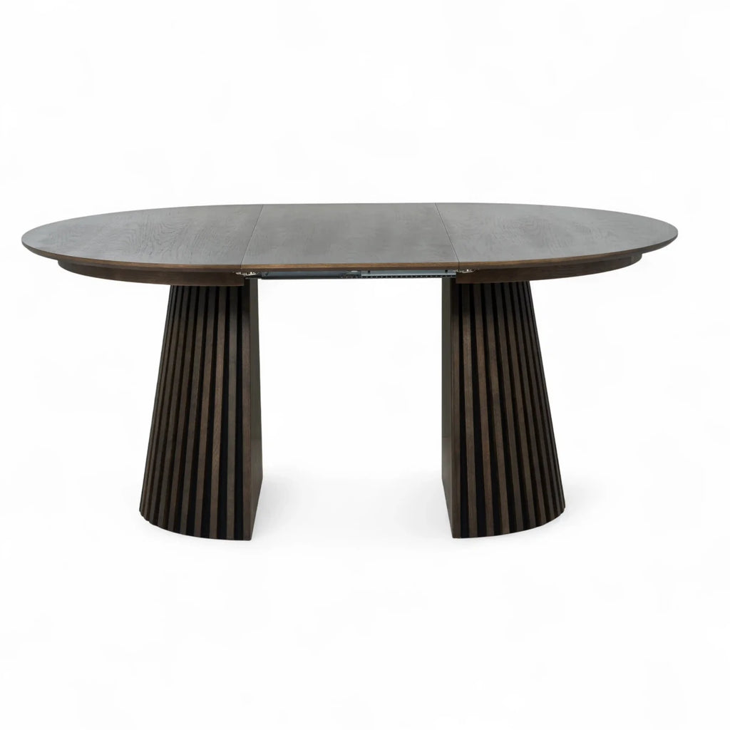 Runder Esstisch ø120 cm Svendborg - Ausziehbar bis 220 cm - Räuchereiche - FURNHOUSE