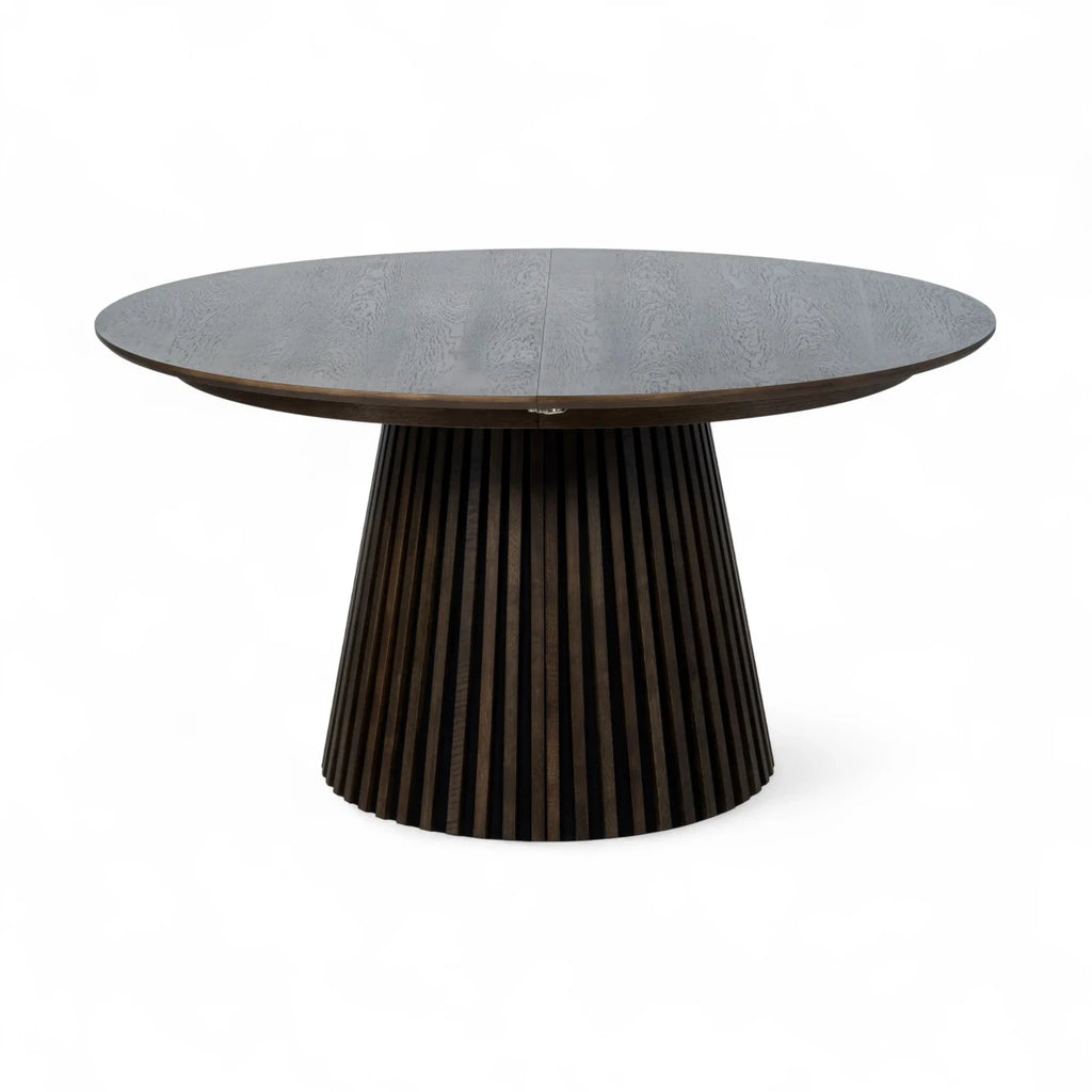 Runder Esstisch ø140 cm Svendborg - Ausziehbar bis 240 cm - Räuchereiche - FURNHOUSE