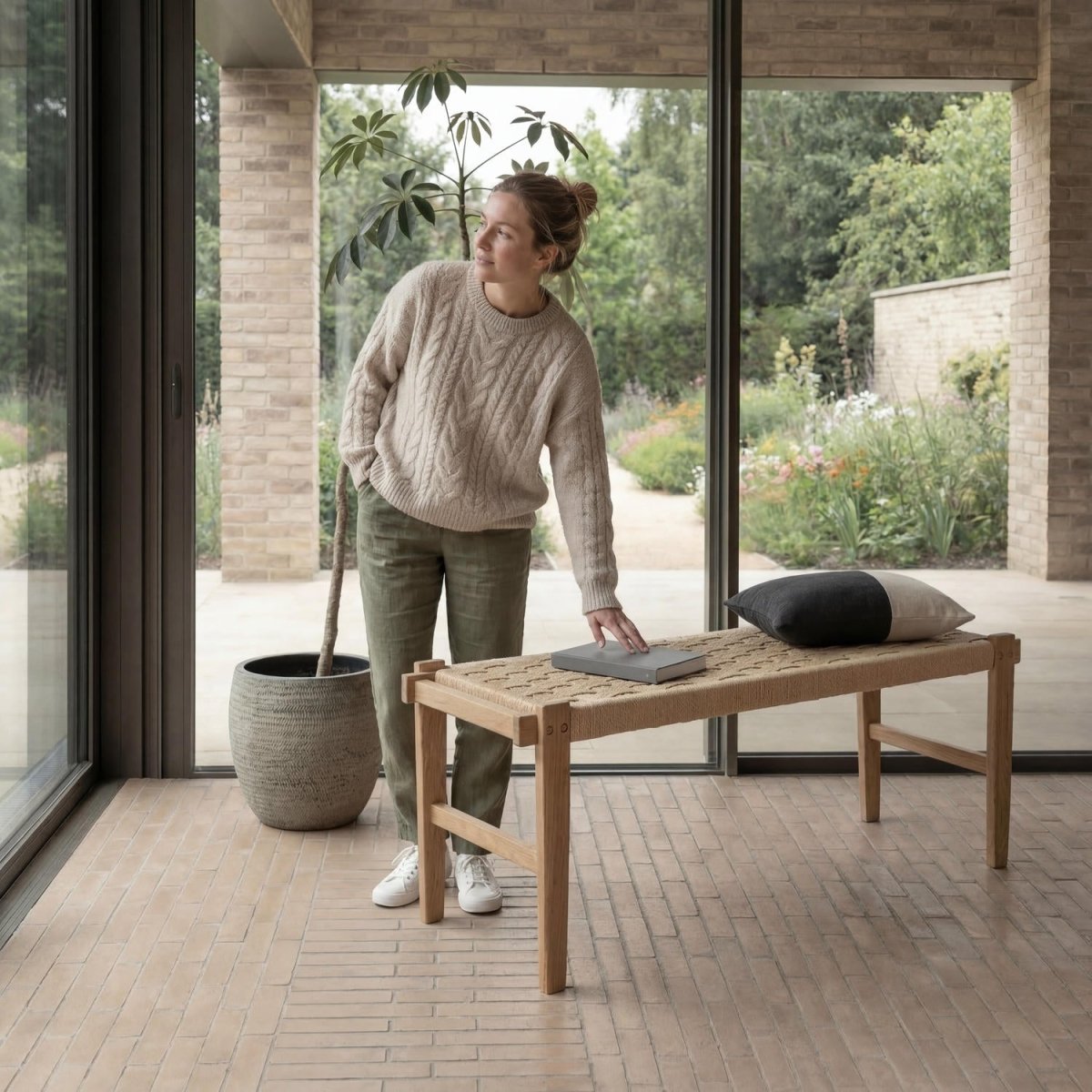 Sitzbank Nobel mit Geflechtsitz - Wildeiche - FURNHOUSE