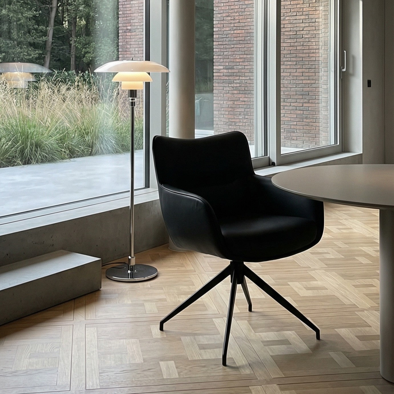 6er Set Esszimmerstühle mit Armlehne Jessica - Drehbar - Schwarz - FURNHOUSE