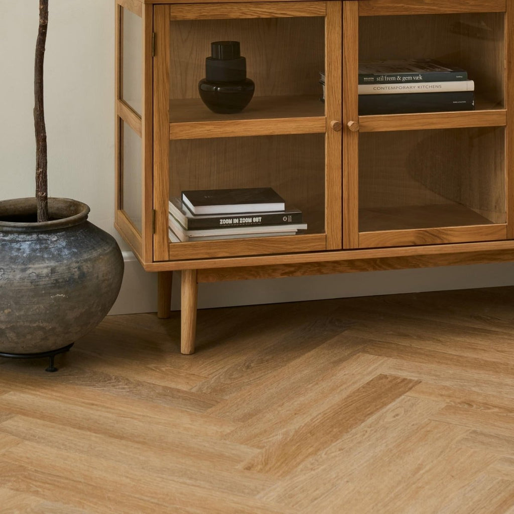 Svendborg Sideboard mit 4 Glastüren - 180 cm breit - Wildeiche Natur - FURNHOUSE