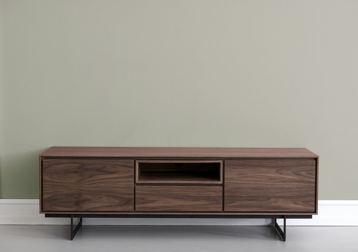 Tokyo TV-Tisch mit 2 Türen - 160 cm breit - Amerikanische Walnuss - FURNHOUSE